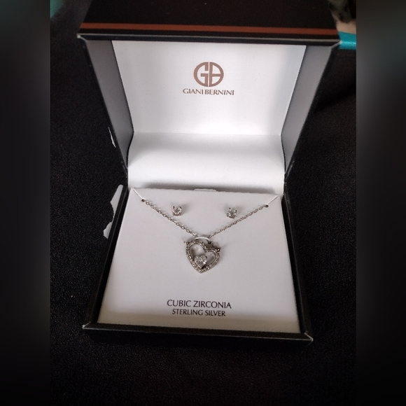 Giani Bernini Cubic Zirconia Sterling Silver Heart Necklace and Earring Set NWT - Picture 5 of 10
